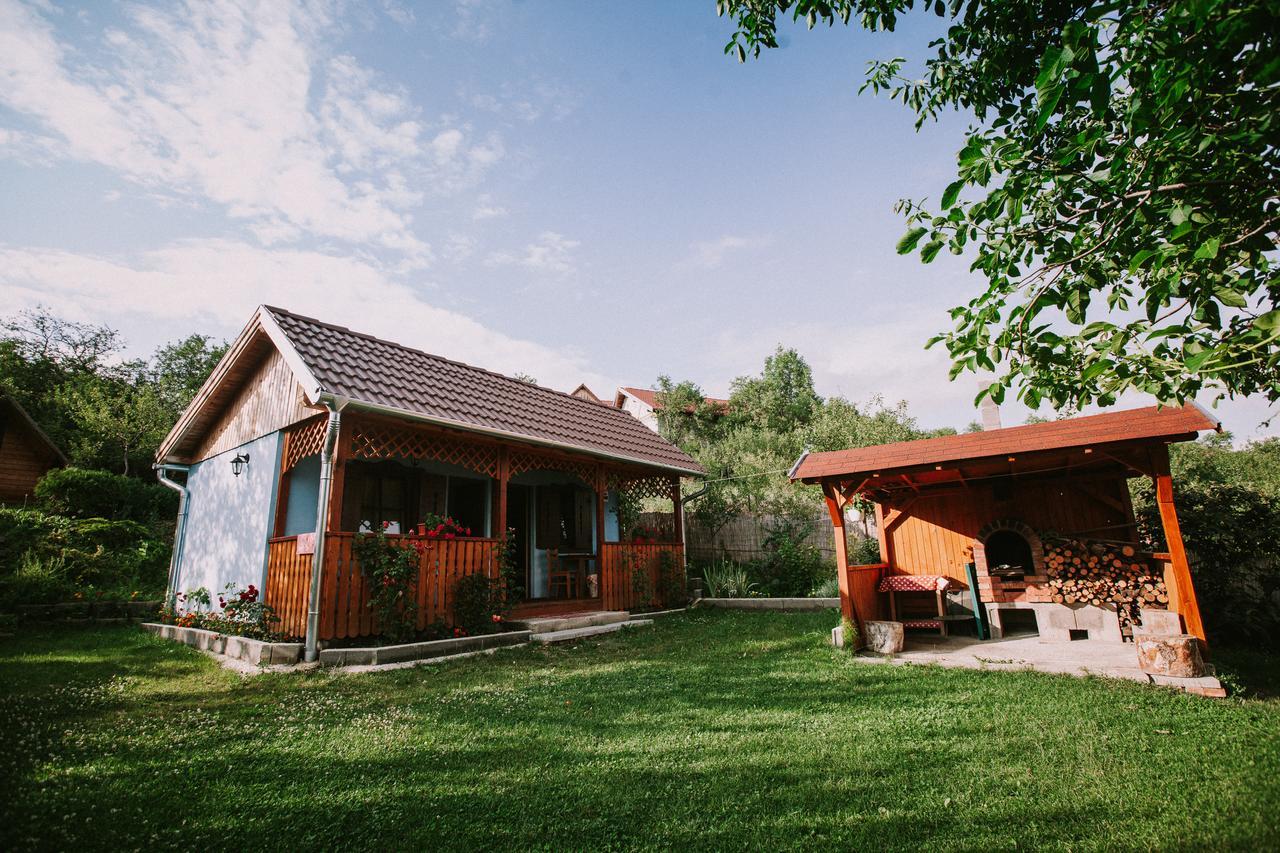 Bosnyak Panzio Bed & Breakfast Odorheiu Secuiesc Exterior photo